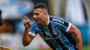 Sport de olho em Diego Souza