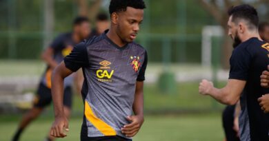 O patrocínio master onipresente no trio de ferro do Recife em 2022