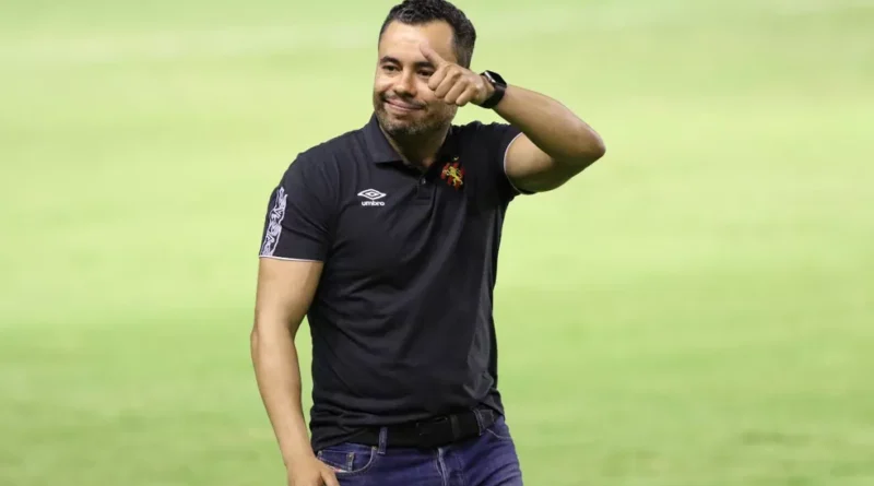 Jair Ventura aciona Sport na justiça