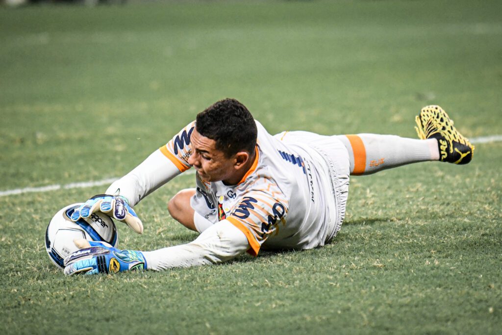 Maílson ajuda o Sport no Nordestão