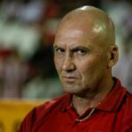 Técnico do Sport irritado com a arbitragem