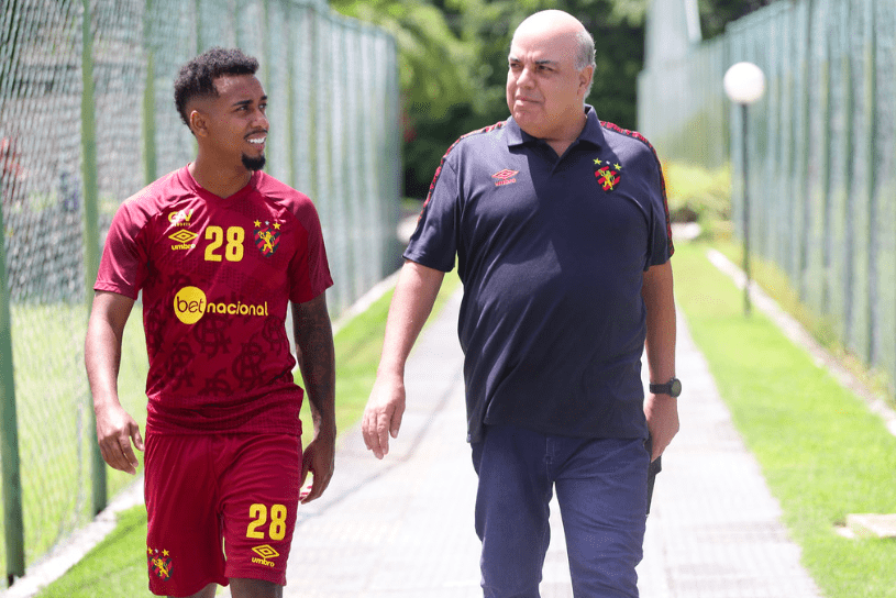 Presidente do Sport esteve presidente na reunião
