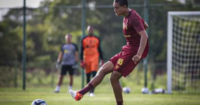 Sport amplia contrato de zagueiro