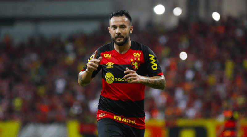Giovanni foi destaque do Sport, no empate contra o Grêmio