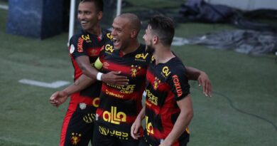 Sport tentou repatriar Leandro Barcia