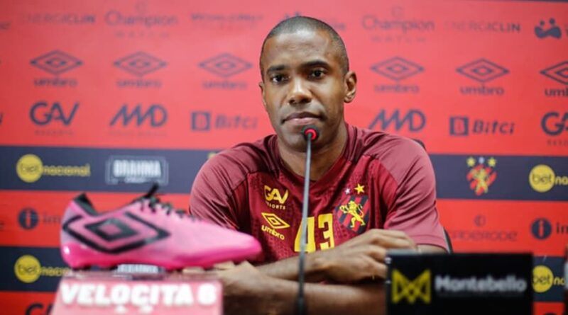 Fabinho fala sobre momento do Sport