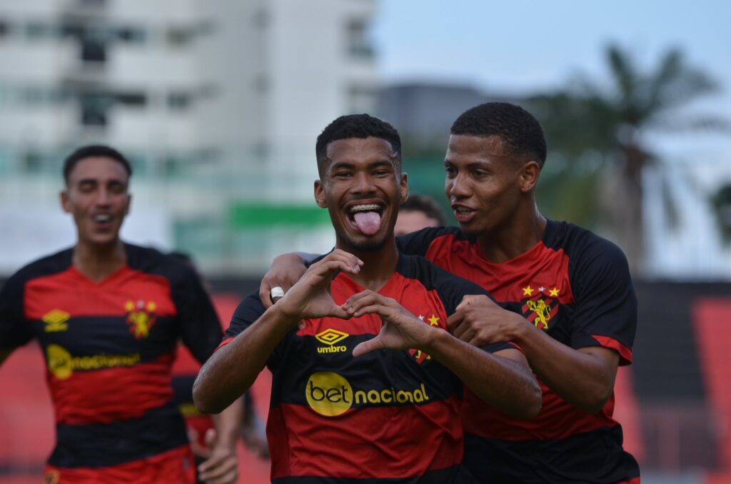Sport vence o Botafogo na Ilha do Retiro