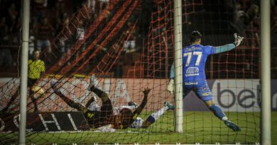 Sport na bronca com o VAR