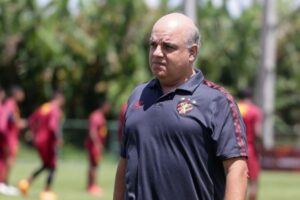 Yuri Romão despista sobre renovação de Everton Felipe com o Sport