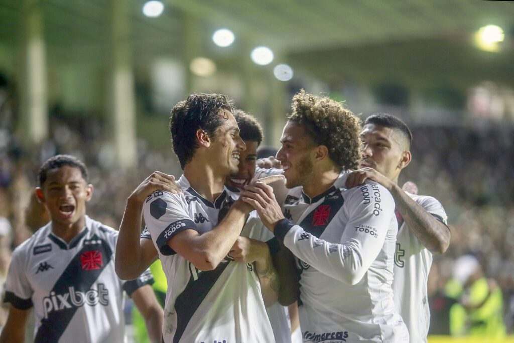 Sport de olho no Vasco