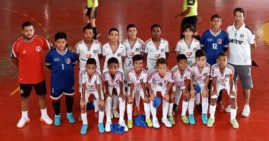 Sport passa vergonha na base