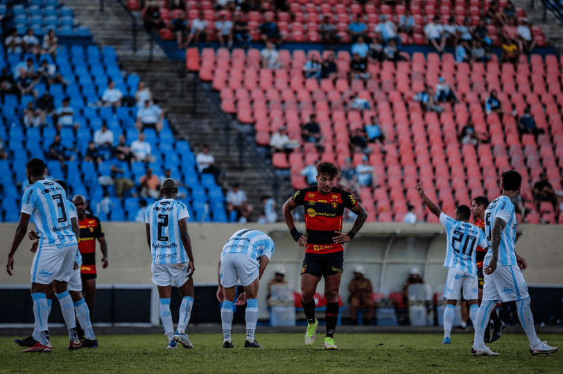 Sport perde fora de casa