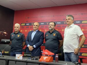 Sport apresenta Enderson Moreira