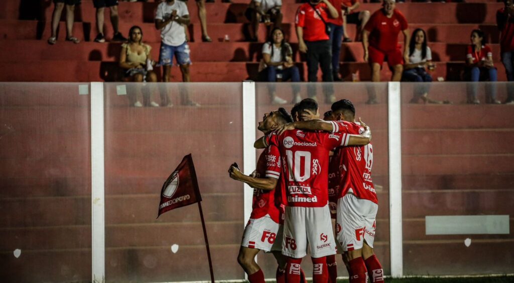 Sport de olho no Vila Nova