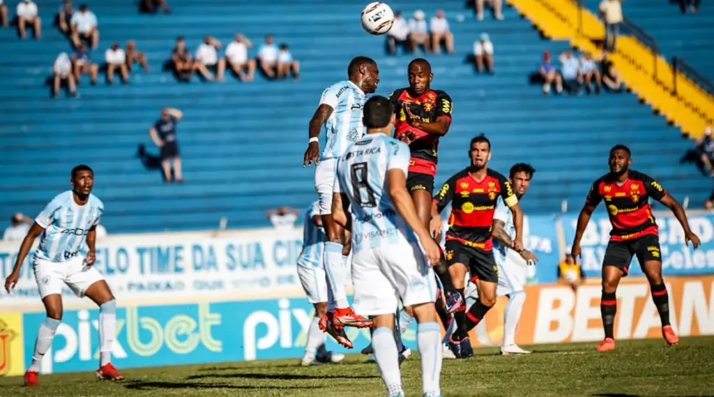 Jogadores do Sport saem no BID