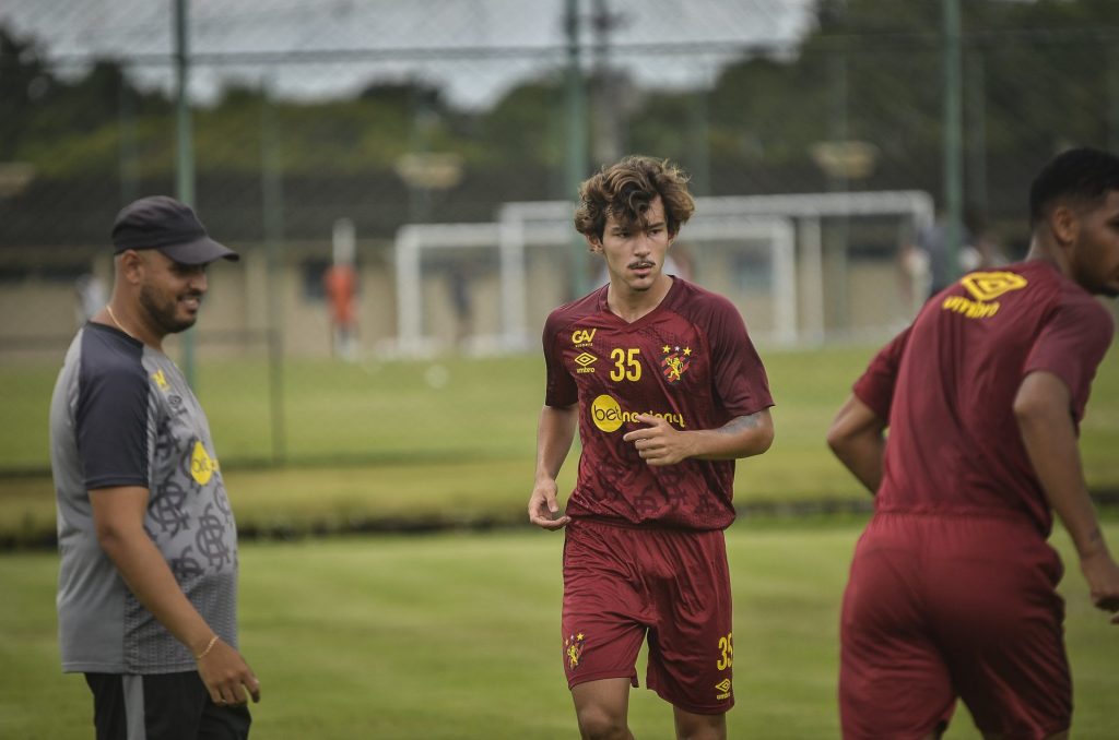 52581458001_9e0f8ceeae_k Sport de olho na base