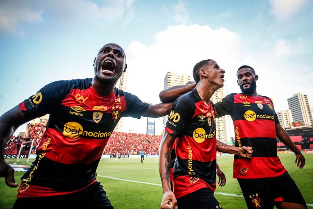 Sport vence o Petrolina