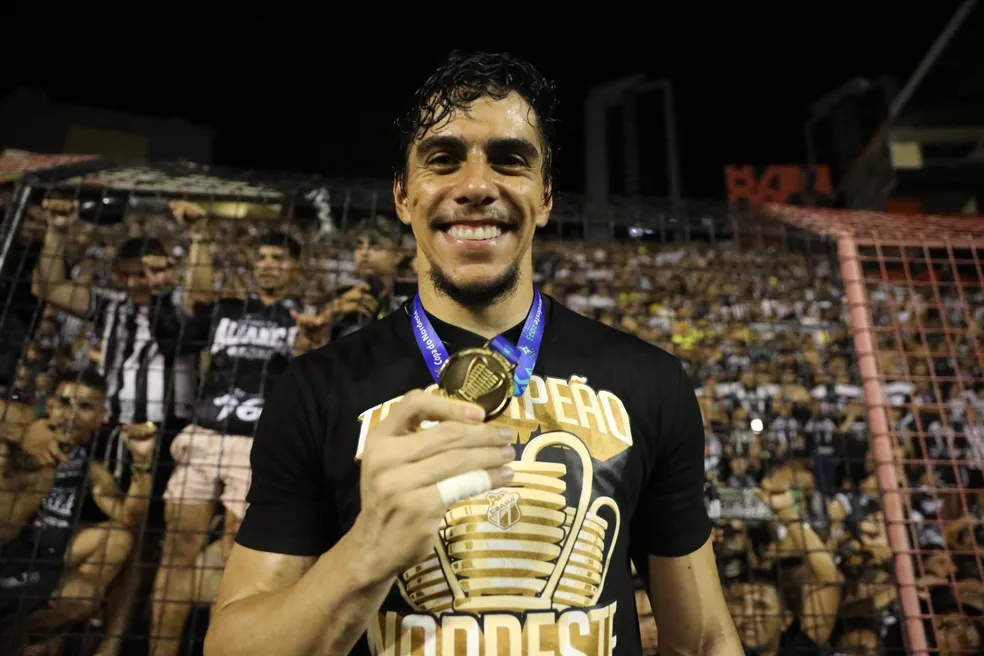 Sport de olho no Ceará