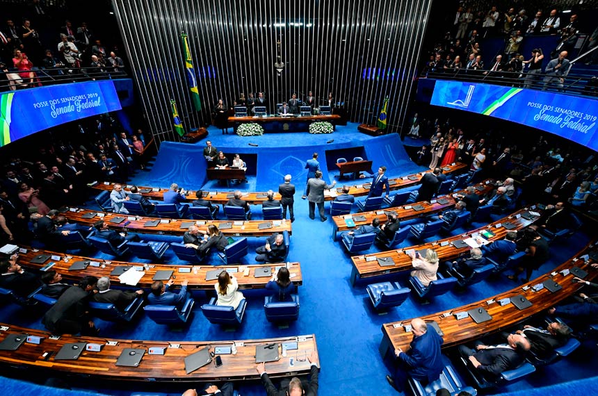 Sport de olho no Senado