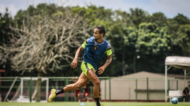 Roberto Rosales - Sport