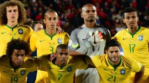 Sport de olho em Douglas Costa