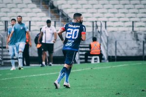 Sport acerta com Romarinho