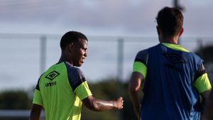 Paulinho - Pedro Vilhena - Sport