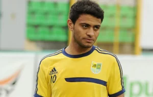 Sport de olho em Cleiton Xavier