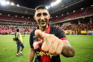 Alan Ruiz, Sport