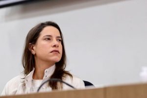Sport de olho no governo