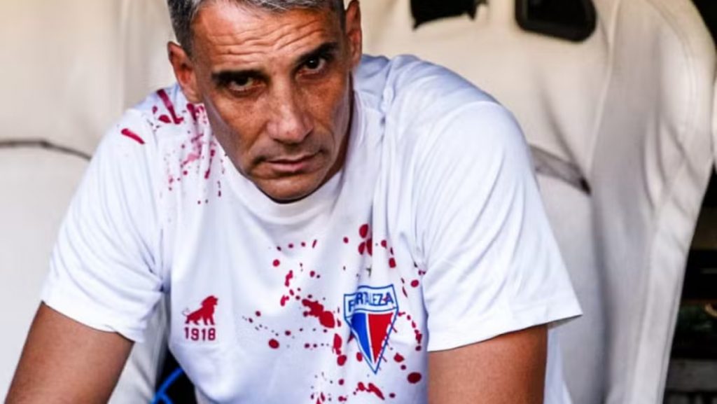 Sport entra em campo usando camisa do Fortaleza após atentado