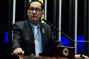 Sport de olho no Senado