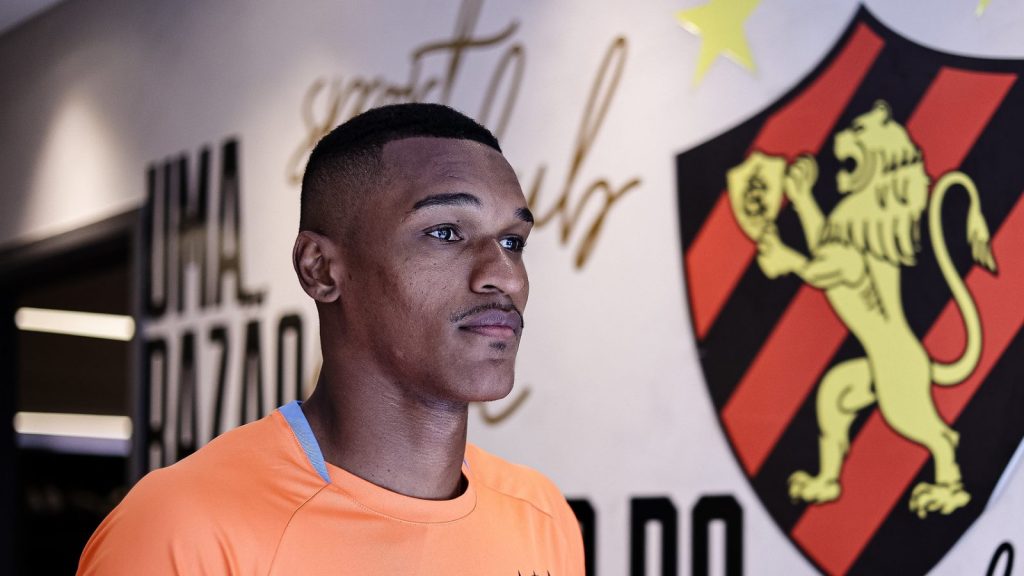 Matheus Alexandre é finalmente anunciado pelo Sport - Foto: Paulo Paiva/ SCR