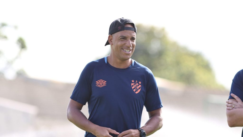 Pepa adota cautela para estreia de reforços: "Precisam de uma adaptação maior" - Foto: Paulo Paiva / Sport