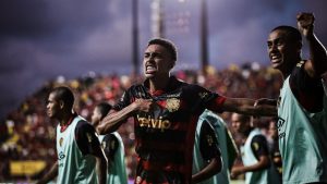 Zagueiro Marcelo Ajul, autor do gol de hoje, tem história curiosa no clube - Foto: Divulgação/SCR