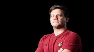 Sport: Ainda em busca volantes para 2025, mas diretor garante: "Iremos contratar" - Foto: Paulo Paiva/SCR