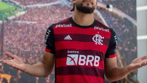 Sport demonstra interesse em zagueiro que pertence ao Flamengo; veja os detalhes - Foto: Marcelo Cortes/Flamengo