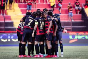 SPORT ESCALADO! Confira a escalação do Leão para o confronta contra o Moto Club (Foto: Paulo Paiva/Sport)