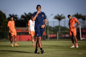 Sport terá desfalque importante para os 2 próximos jogos (Foto: Paulo Paiva)