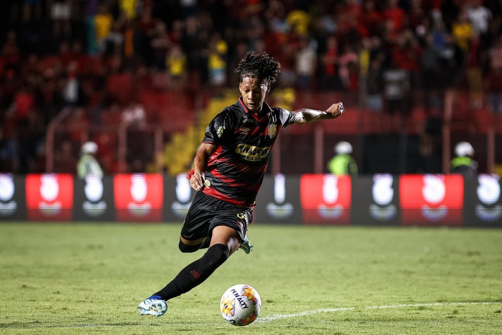 Zé Lucas, Joia do Sport, desperta interesse da CBF e de GIGANTES EUROPEUS; veja - Foto: X / Sport