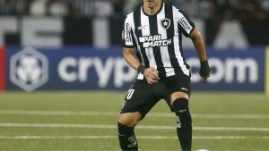 Meia do Botafogo tem acordo apalavrado com o Sport, mas Libertad entra na disputa - Foto: Vítor Silva/Botafogo