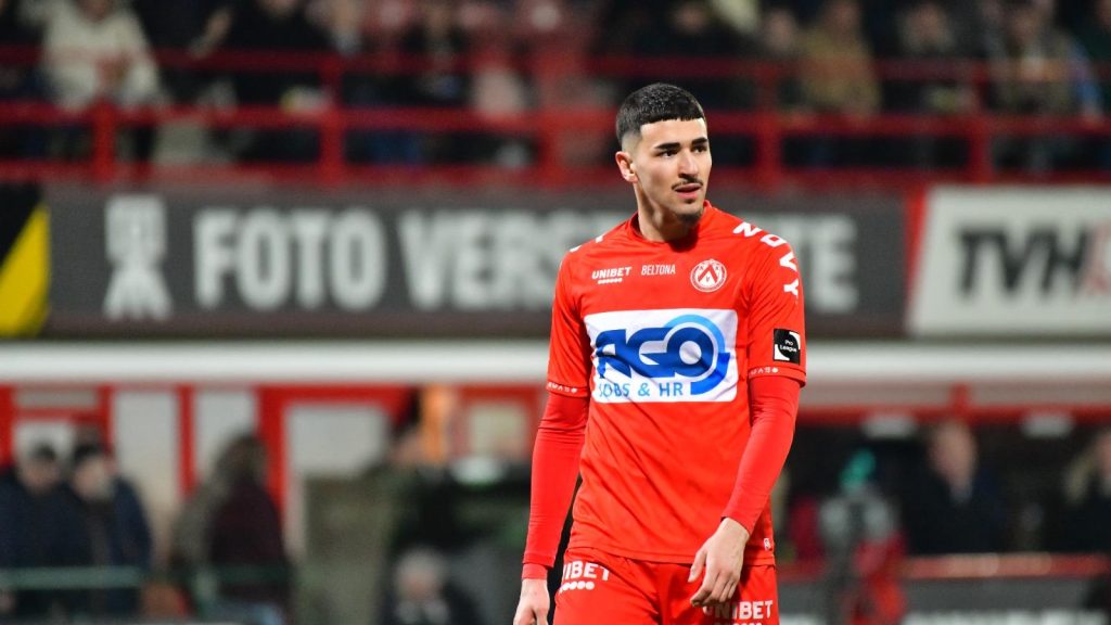 MAIS UM! Sport encaminha contratação de zagueiro que atuava na Europa; veja - Foto: DR de Portugal