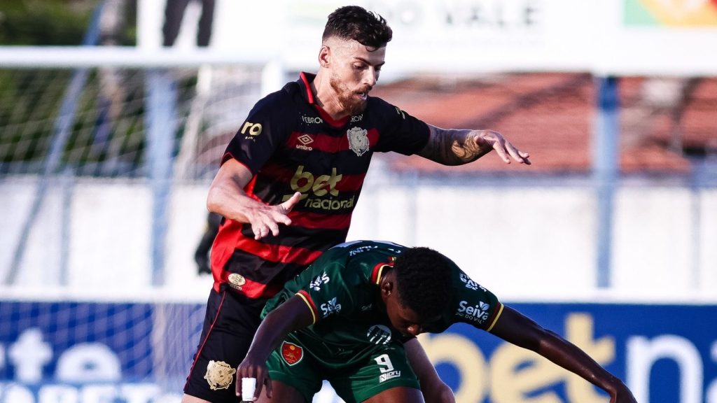 "Bom posicionamento e tranquilidade": Torcida do Sport aprova estreia de Lucas Cunha - Foto: Paulo Paiva/SCR