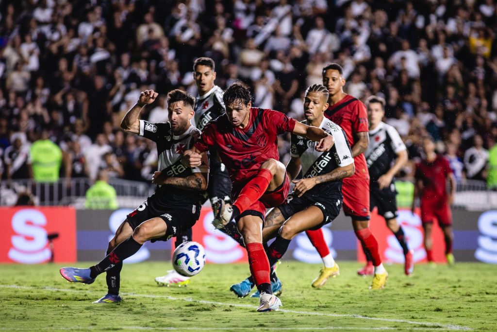 (Foto: Paulo Paiva/SCR)