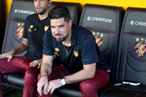 António Oliveira, Sport