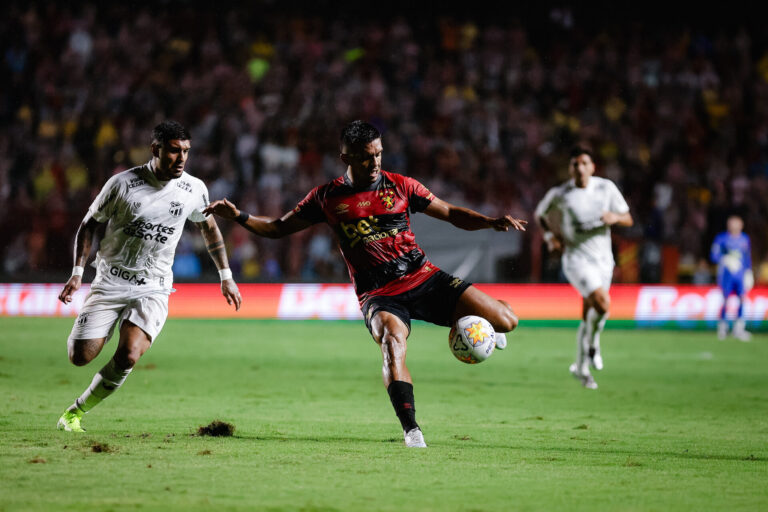 Jogo entre Sport x Ceará em jogo válido pelas quartas de final da Copa do Nordeste 2025, partida realizada no estádio da Ilha do Retiro, nesta quarta - feira (09). Foto: Paulo Paiva / Sport Recife.