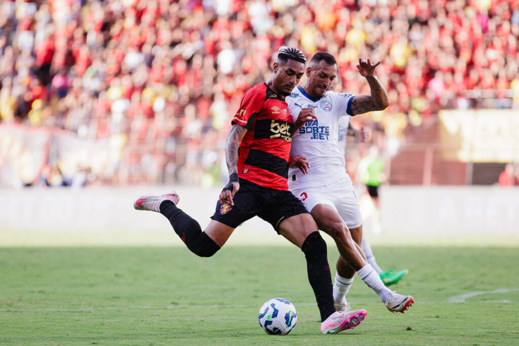 Sport e Bahia empatam sem gols em jogo intenso na Ilha do Retiro