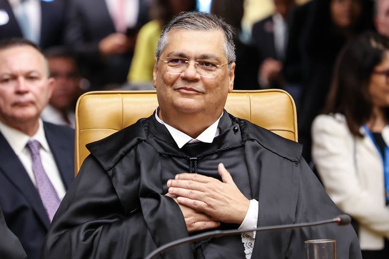 Flávio Dino de olho no Sport