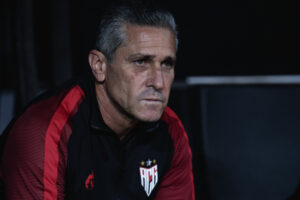 Sport de olho em Jorginho