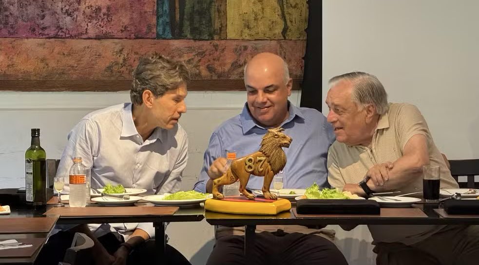 Gustavo Dubeux, Yuri Romão e Branquinho - Foto: Sport